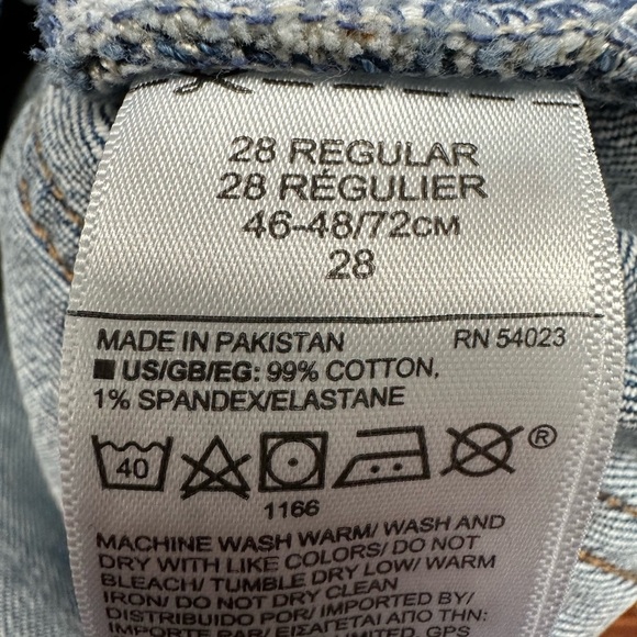 GAP Mid Rise Denim Short 5” - Picture 7 of 7